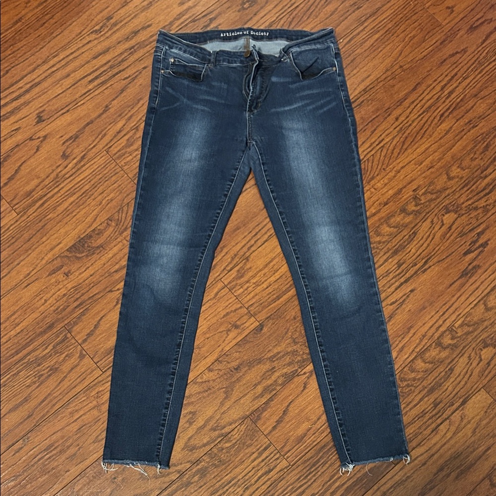 Articles of Society women’s jeans. Size 31.